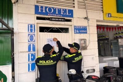 Imagen que representa y simboliza y refuerza el contenido de la noticia: Cierre de cuatro establecimientos turísticos en Chigorodó por operativo