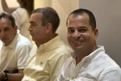 Imagen que representa y simboliza y refuerza el contenido de la noticia: Jorge David Tamayo vuelve a la Subdirección Administrativa de Corpourabá