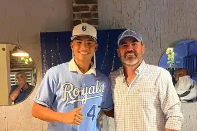 Imagen que representa y simboliza y refuerza el contenido de la noticia: Luis Mateo Garcés firma con Reales de Kansas City