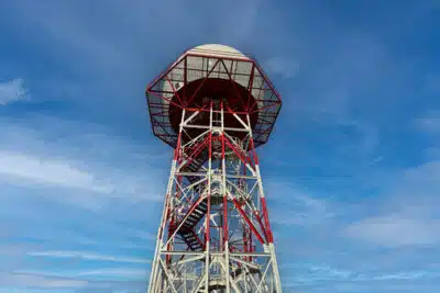 Imagen que representa y simboliza y refuerza el contenido de la noticia: Radar 3D de última generación en el aeropuerto Antonio Roldán Betancourt