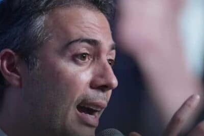 Daniel Quintero presenta tutela para salvaguardar aumento salarial mínimo Imagen que representa y simboliza y refuerza el contenido de la noticia: Daniel Quintero presenta tutela para salvaguardar aumento salarial mínimo