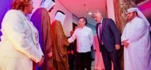 Imagen que representa y simboliza y refuerza el contenido de la noticia: Petro inaugura embajada en Qatar y promueve lazos culturales y comerciales