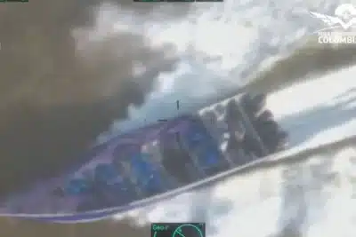 Imagen que representa y simboliza y refuerza el contenido de la noticia: Fuerzas militares de Colombia evitan tráfico de cocaína a Centroamérica