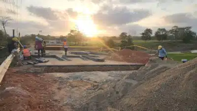 Imagen que representa y simboliza y refuerza el contenido de la noticia: Invías instala puentes militares en San Juan y Mulatos para conexión vial