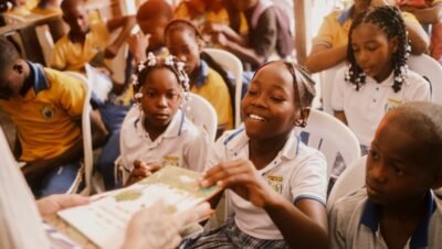 Imagen que representa y simboliza y refuerza el contenido de la noticia: El recorrido de los libros hacia el Golfo de Urabá y Chocó