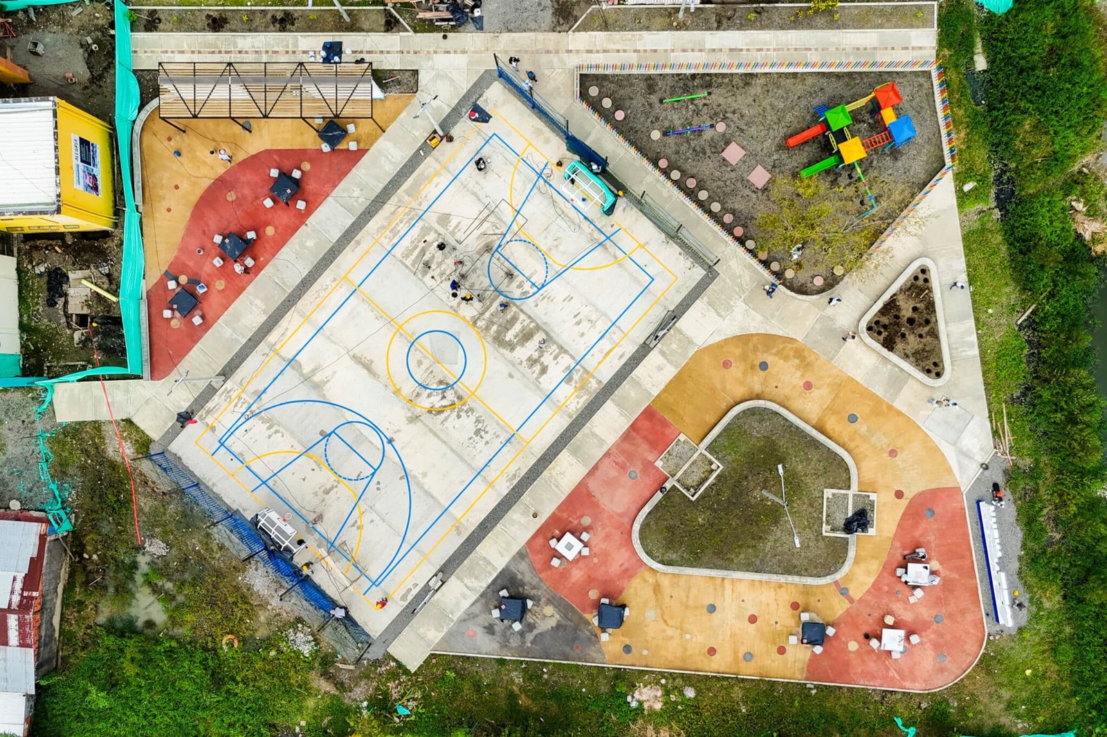 Imagen que representa y simboliza y refuerza el contenido de la noticia: Grupo Argos y aliados entregaron Parque Alegría a los habitantes de Nueva Colonia
