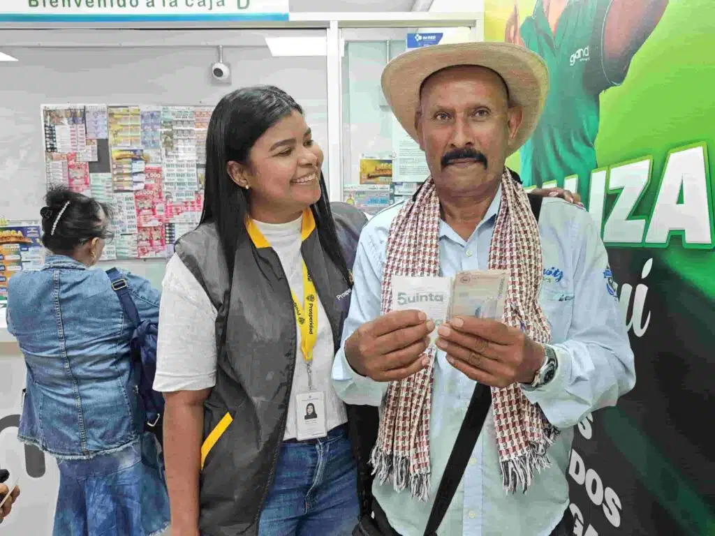 Imagen que representa y simboliza y refuerza el contenido de la noticia: Más de 36,000 adultos mayores en Urabá recibirán transferencias de Colombia Mayor