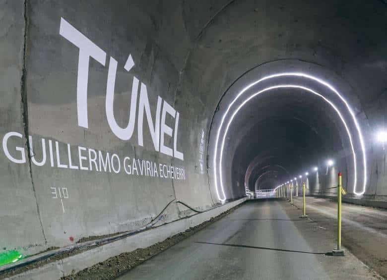 Imagen que representa y simboliza y refuerza el contenido de la noticia: Tunel del Toyo: Primer túnel inteligente de América Latina con tecnología alemana