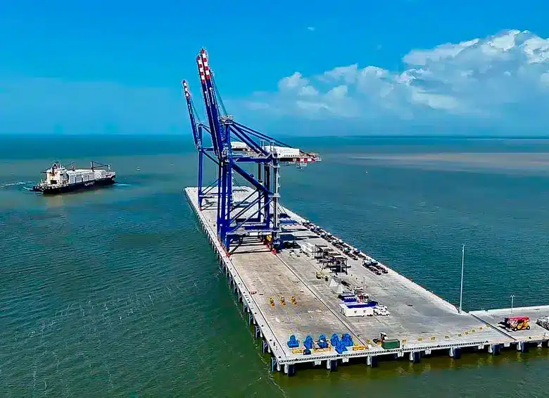 Imagen que representa y simboliza y refuerza el contenido de la noticia: 87% de empresarios confía en el futuro de Urabá con Puerto Antioquia