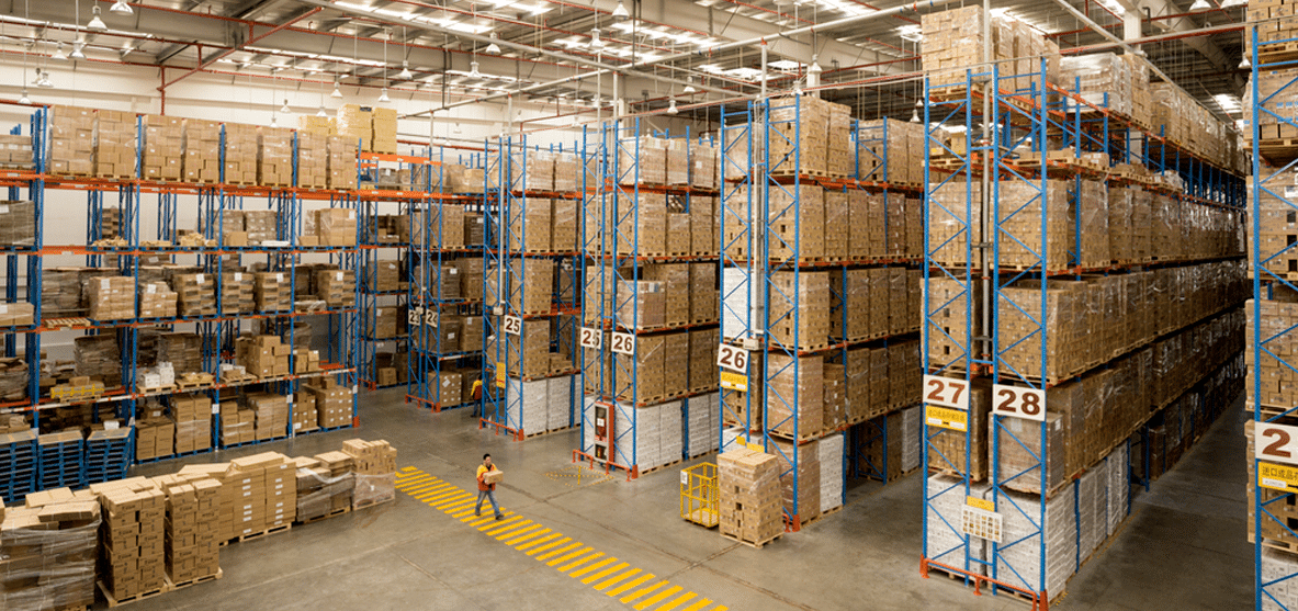 Imagen que representa y simboliza y refuerza el contenido de la noticia: DHL Global Forwarding mejora su logística en la Zona Franca de Rionegro