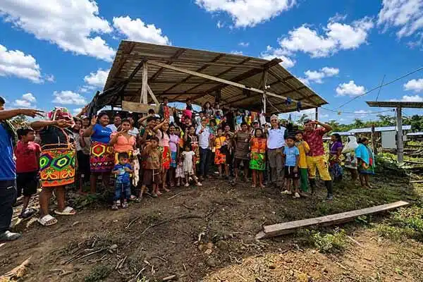 Imagen que representa y simboliza y refuerza el contenido de la noticia: Antioquia promueve vivienda y energía solar en áreas rurales e indígenas