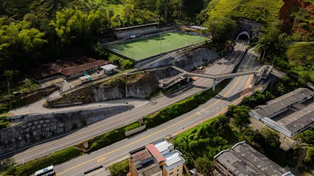 Imagen que representa y simboliza y refuerza el contenido de la noticia: Túnel del Toyo avanzará hacia 2027 con obras y nuevos recursos