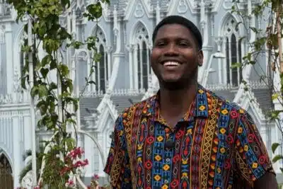 Imagen que representa y simboliza y refuerza el contenido de la noticia: Colectivo Visaje Negro fortalece la identidad afro desde la moda y la educación