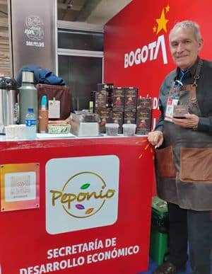 Cacao PEPONIO proveniente del Golfo de Urabá participó exitosamente en Alimentec 2026 Imagen que representa y simboliza y refuerza el contenido de la noticia: Cacao PEPONIO proveniente del Golfo de Urabá participó exitosamente en Alimentec 2026