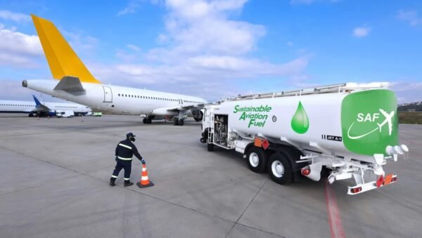 Imagen que representa y simboliza y refuerza el contenido de la noticia: América Latina lidera combustibles sostenibles para aviación