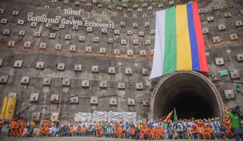 Imagen que representa y simboliza y refuerza el contenido de la noticia: Antioquia festejará el 20 de julio en el Túnel del Toyo
