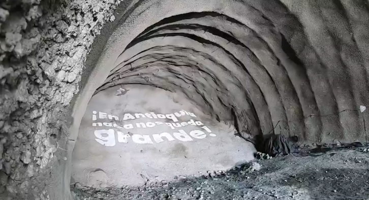 Imagen que representa y simboliza y refuerza el contenido de la noticia: El Túnel 0 avanza en el camino hacia Urabá