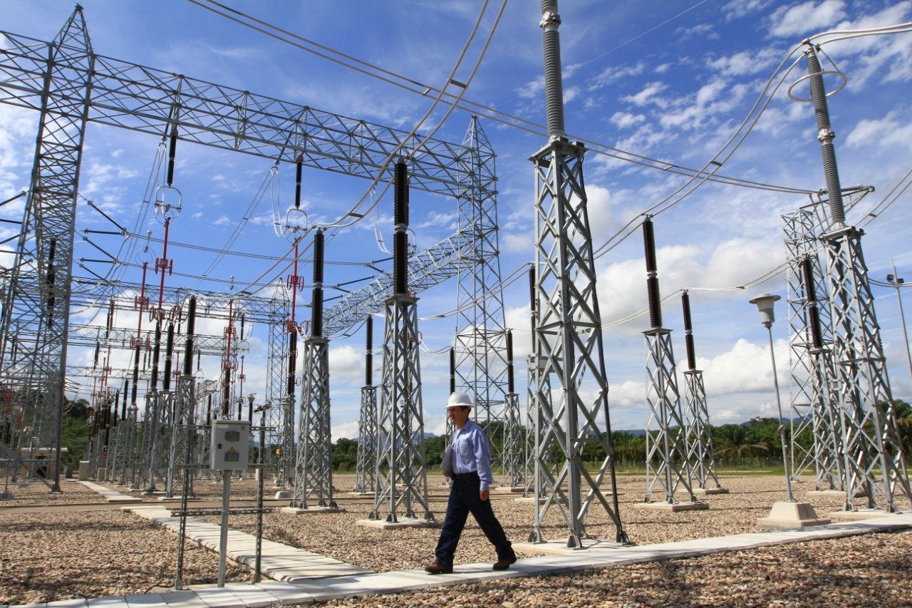 Imagen que representa y simboliza y refuerza el contenido de la noticia: El futuro de Urabá estará definido por la energía