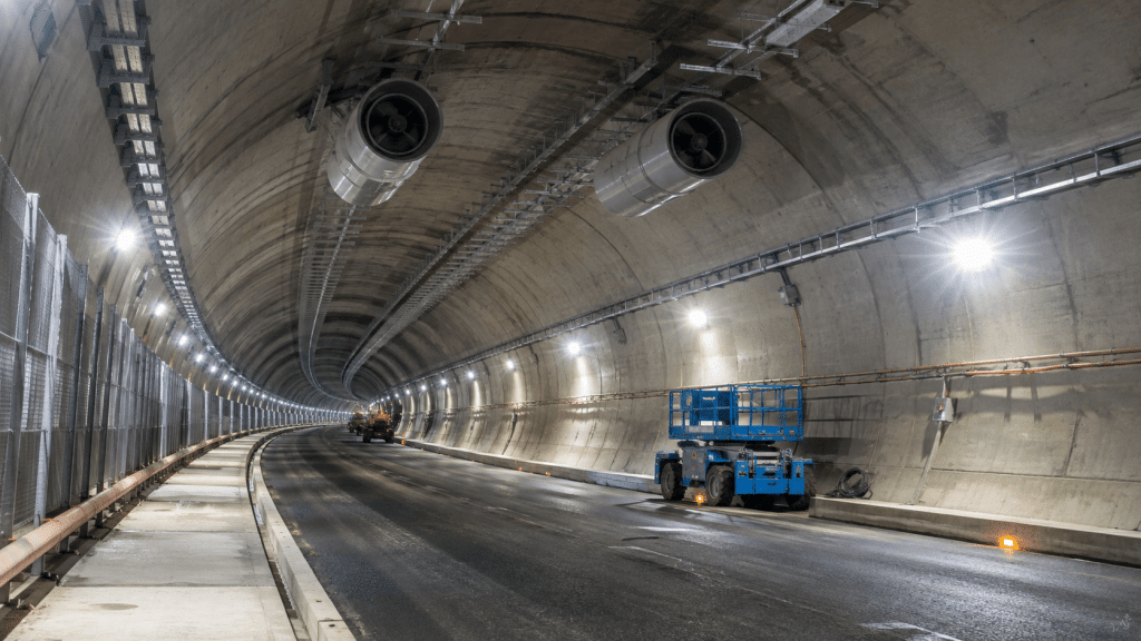 Inicio de obras para equipos electromecánicos en el Túnel del Toyo Imagen que representa y simboliza y refuerza el contenido de la noticia: Inicio de obras para equipos electromecánicos en el Túnel del Toyo