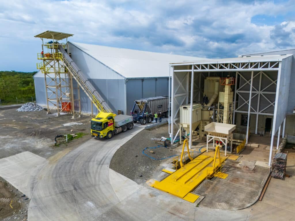 Imagen que representa y simboliza y refuerza el contenido de la noticia: Colombia establece nueva ruta para ingreso de fertilizantes a Puerto Antioquia
