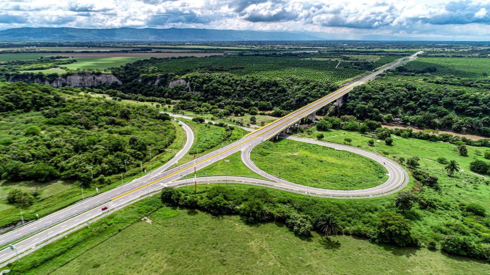 Imagen que representa y simboliza y refuerza el contenido de la noticia: Proyectos 4G alcanzan 93,32% de avance y cuatro obras superan 90%