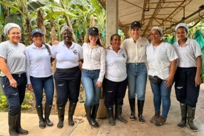 Imagen que representa y simboliza Comfama Urabá y refuerza el contenido de la noticia: Ministra del Trabajo recorre el eje bananero de Urabá y llama al diálogo laboral
