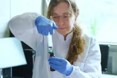Ainhoa Rubio Clemente, profesora de la UdeA en Urabá, premio L’Oréal-Unesco 2026
